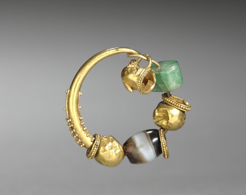 Earring